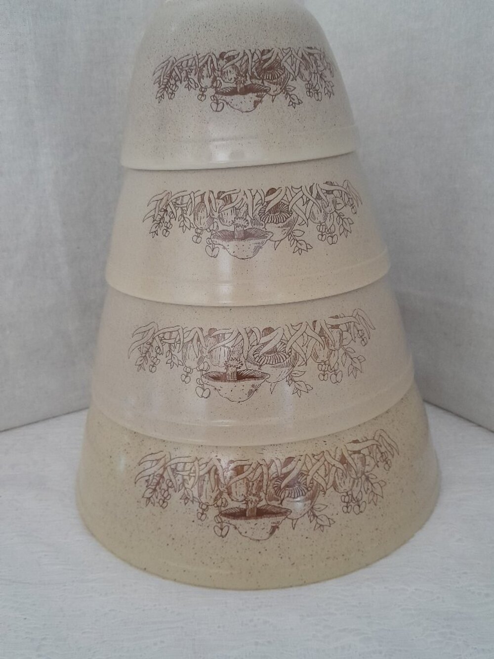 VTG Pyrex " Forest Fancies" Mixing Bowls